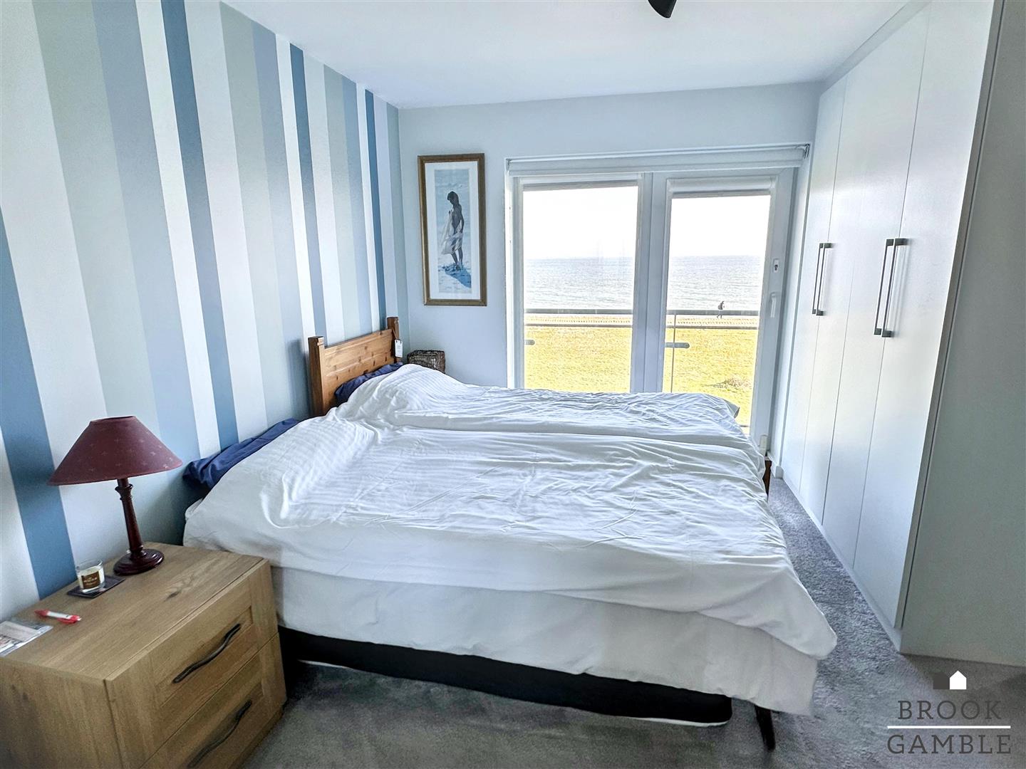 2 Bedroom Apartment - Purpose Built. 12 San Diego Way in Eastbourne,  14